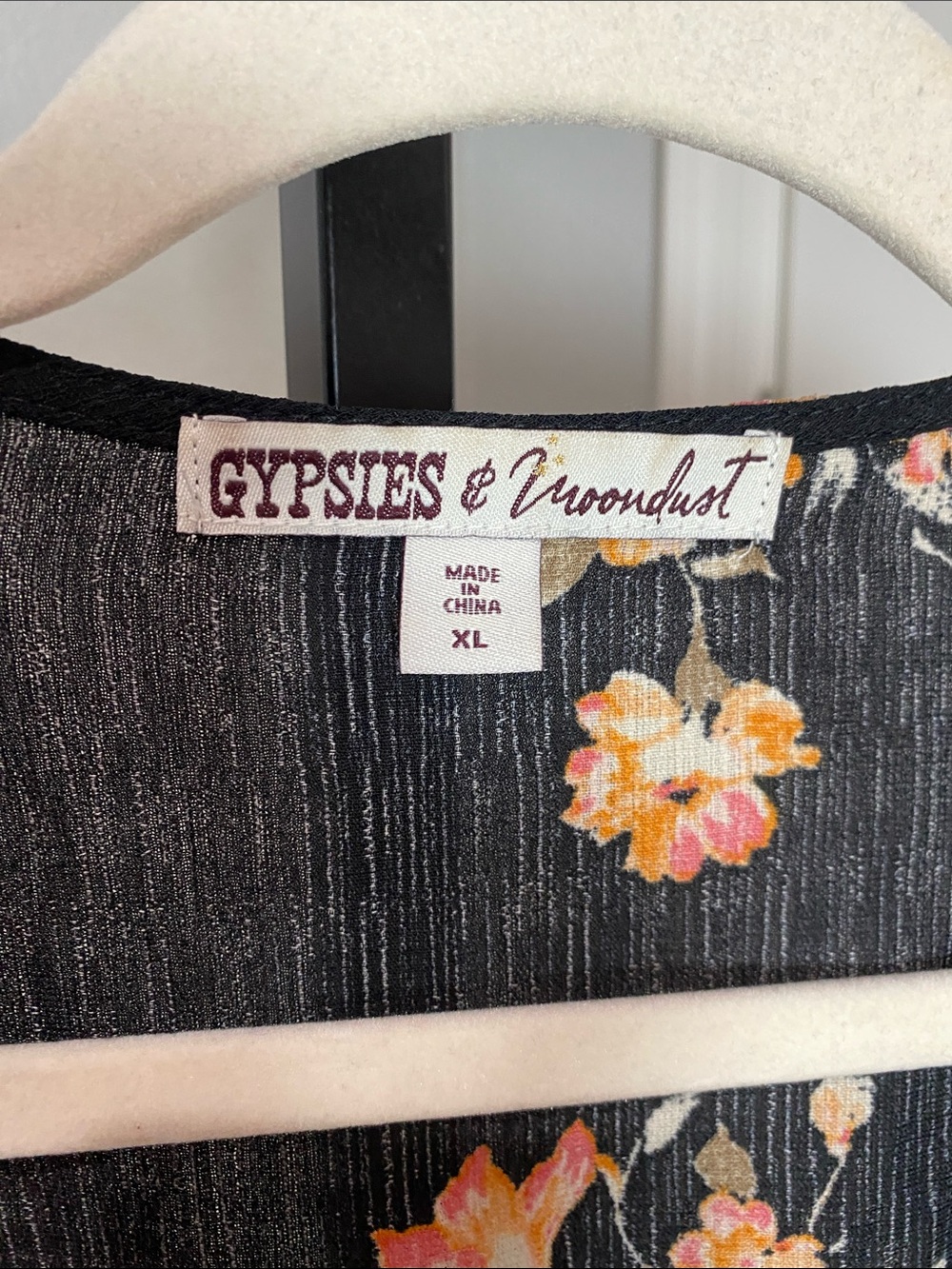 Gypsies & Moondust Black Floral Open Kimono - Picture 3 of 4